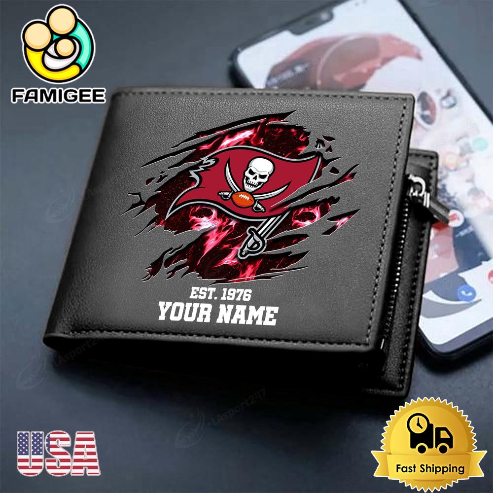 NFL Tampa Bay Buccaneers Team Logo New Design 2025 Custom Men's Leather Wallet NFL Tampa Bay Buccaneers Team Logo New Design 2025 Custom Men's Leather Wallet
